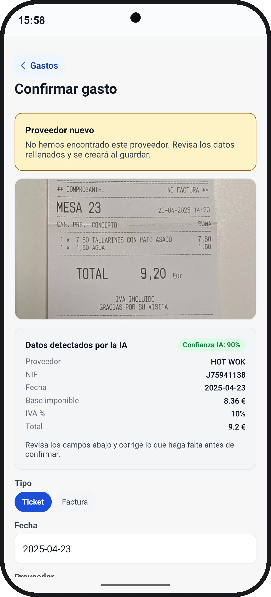 Captura de ticket con IA detectando datos